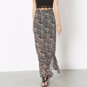 Floral side slit maxi skirt